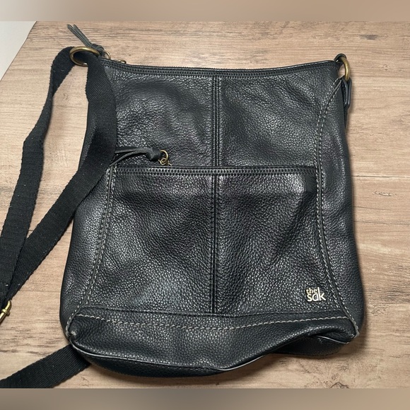 The Sak Iris Black Pebbled Leather Crossbody Shoulder Bag Purse Classic. - Picture 1 of 10